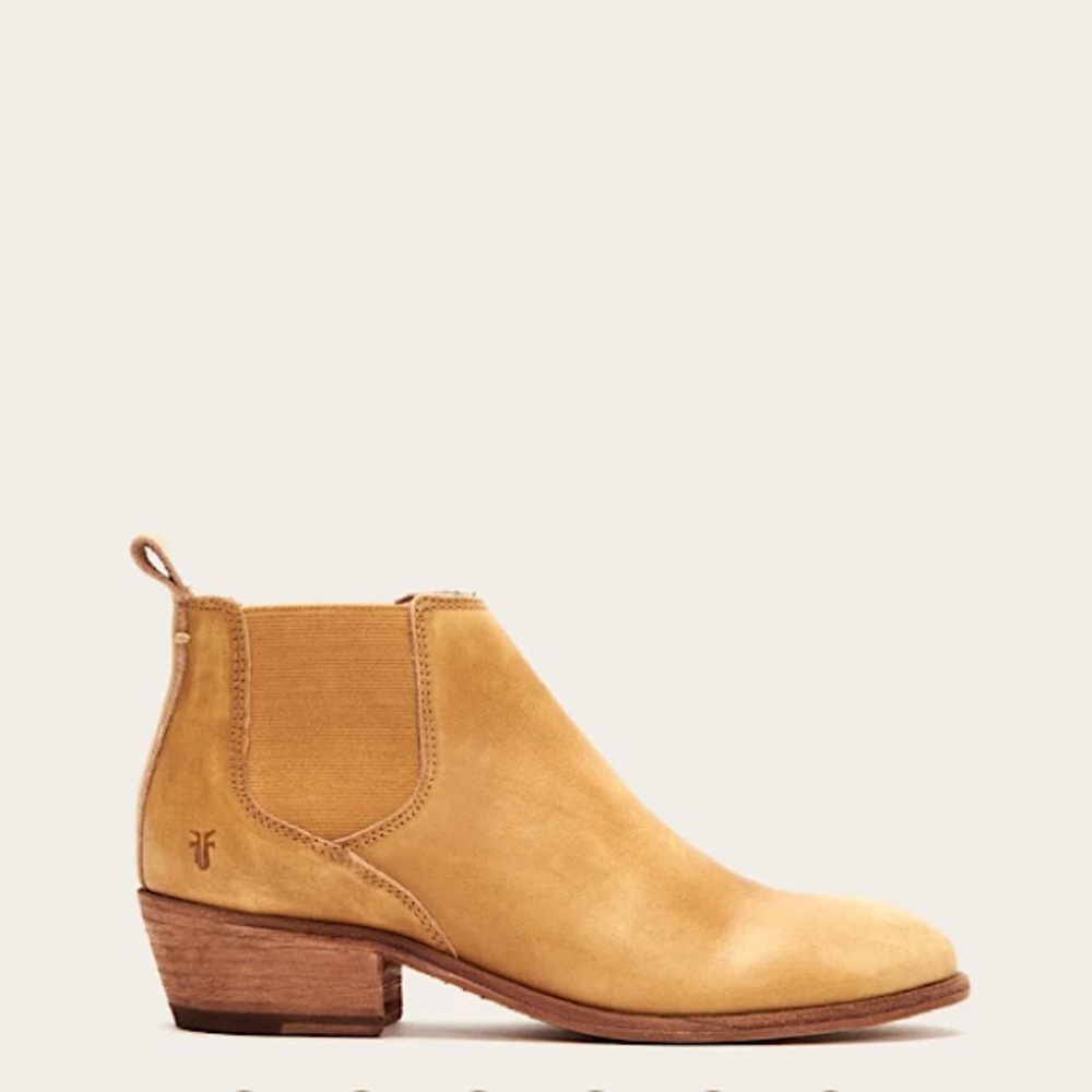 Frye Carson Chelsea Marigold Tan Leather Low Heel Casual Everyday Ankle Boots - Picture 3 of 8